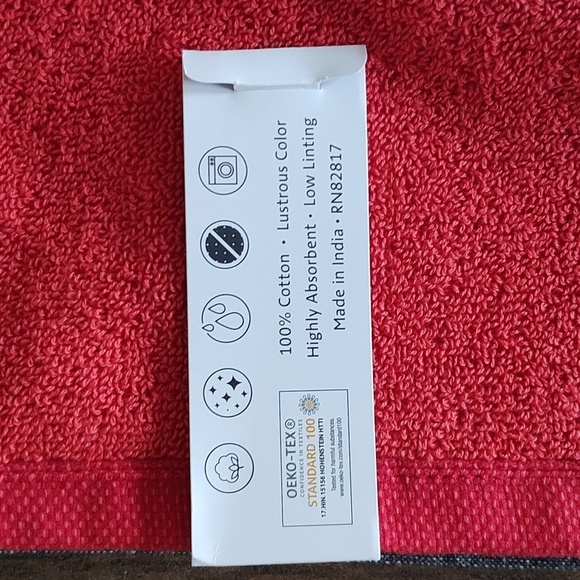 NEW LACOSTE Bath Towel Red - Picture 4 of 6